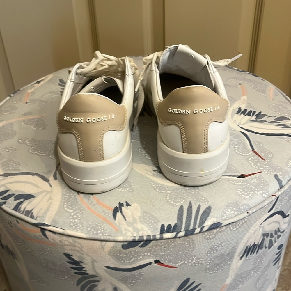 Golden Goose tennis shoes